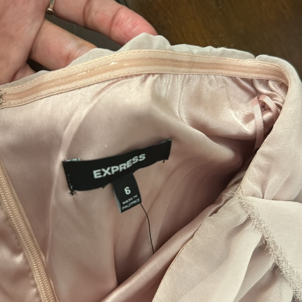 Express Ruched Ruffle Tube Dress - Picture 5 of 6